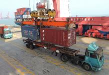 一季度中國(guó)貨物貿(mào)易進(jìn)出口實(shí)現(xiàn)開門紅，總額6.2萬億元同比增長(zhǎng)21.8%